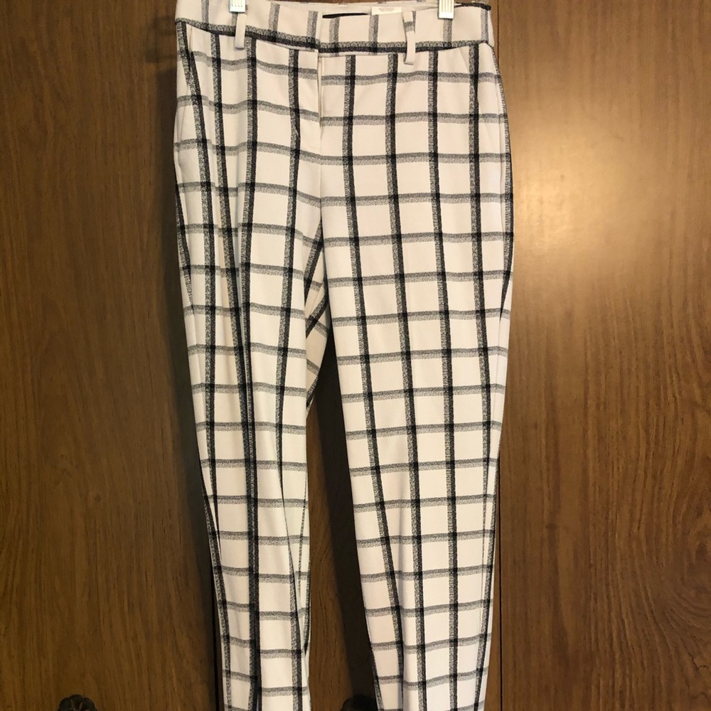 Women’s business casual wear